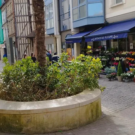 Le Tapissier Apartment